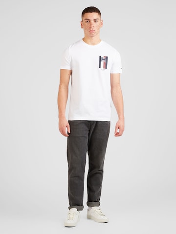 TOMMY HILFIGER - Camiseta en blanco