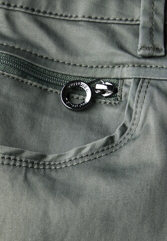 STREET ONE Slimfit Hose im Casual Fit in Grün