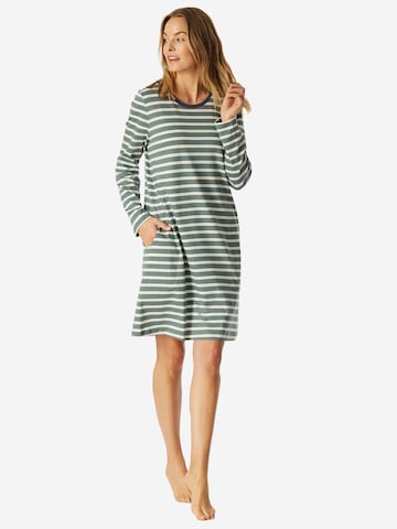 SCHIESSER - Camiseta de noche ' Casual Essentials ' en verde: frente