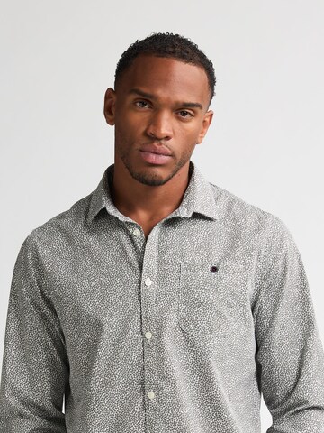PETROL INDUSTRIES MEN Comfort fit Button Up Shirt in Green