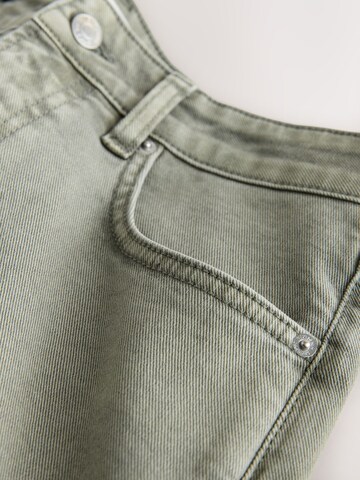 Next Regular Jeans in Grün