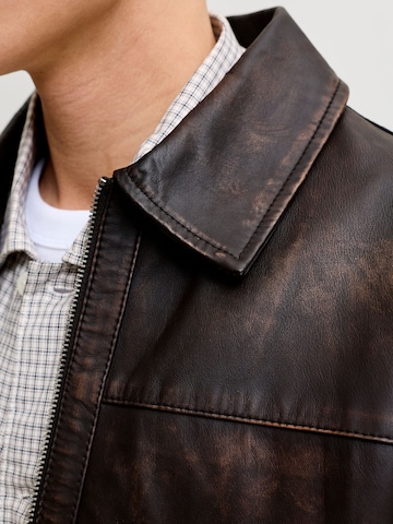 JACK & JONES Between-season jacket in Brown