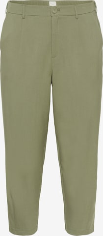 KAFFE CURVE Loose fit Pleat-front trousers 'KCMerla' in Green: front