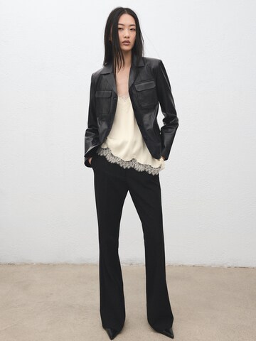 Top 'Tity' de la MANGO pe bej