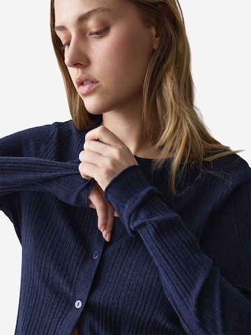 TRIUMPH Knit cardigan ' Red Label Versatile Rib ' in Blue