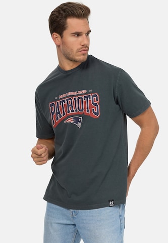 Recovered Shirt 'NFL Patriots 17 Washed Relaxed' in Black