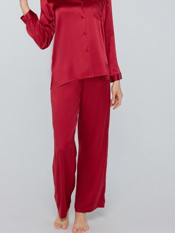 Marc & André Pajama Pants 'PETAL BEAUTY' in Red: front
