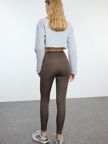 Trendyol Skinny Leggings in Green