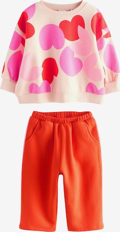 Next Setti värissä punainen: etupuoli