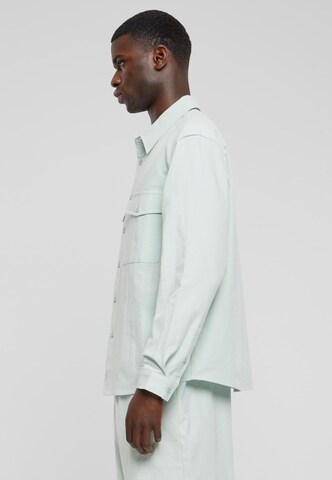 Urban Classics Comfort fit Button Up Shirt in Green