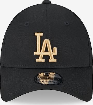 NEW ERA Cap in Black