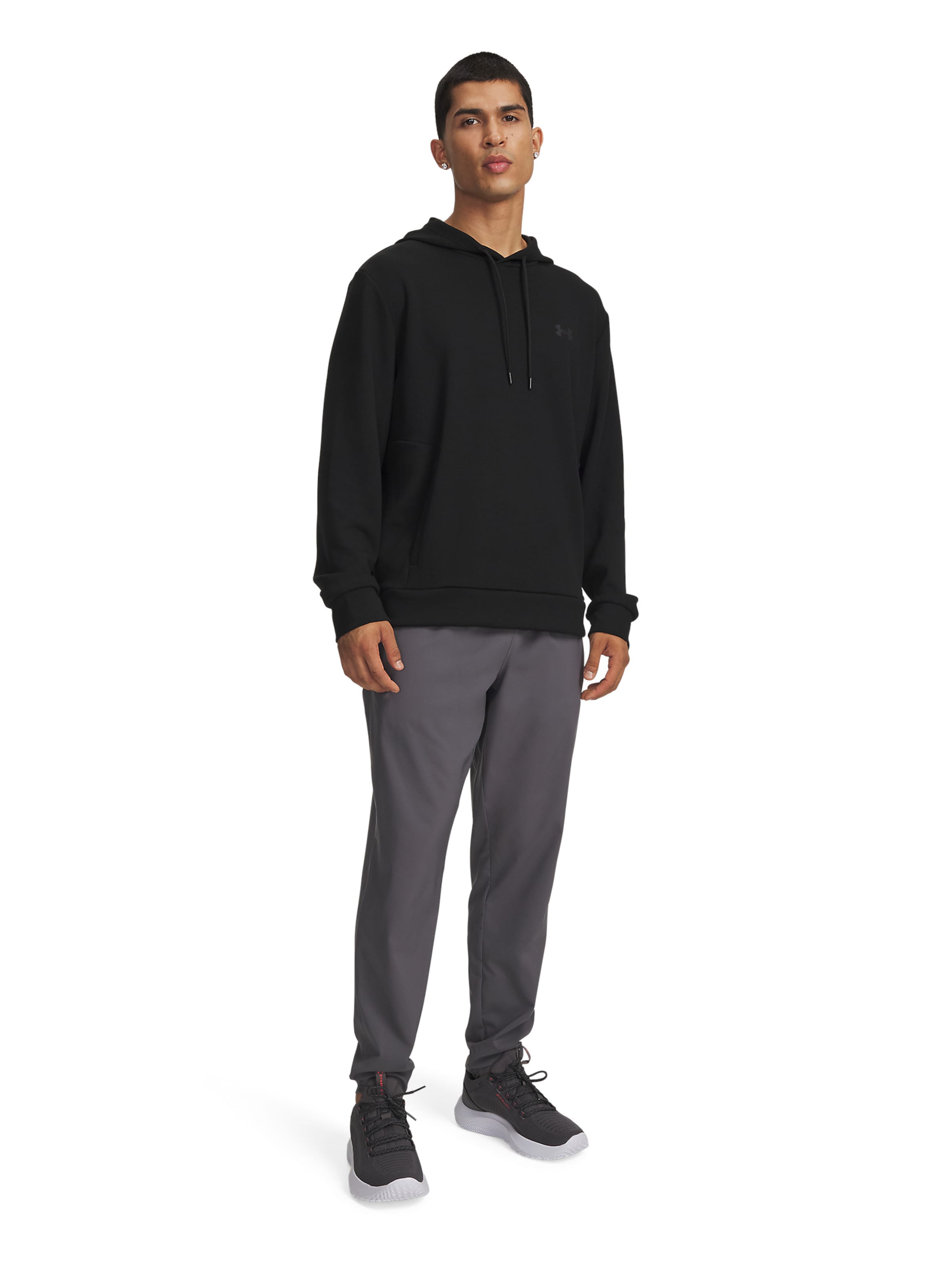 UNDER ARMOUR Tapered Workout Pants in Grey