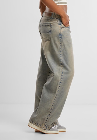 Urban Classics Baggy Jeans in Grijs
