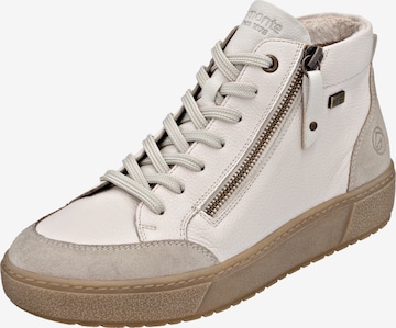 REMONTE Veterlaarsjes in Wit: voorkant