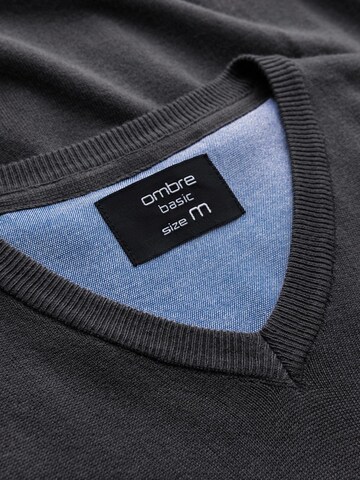 Ombre Trui in Grijs