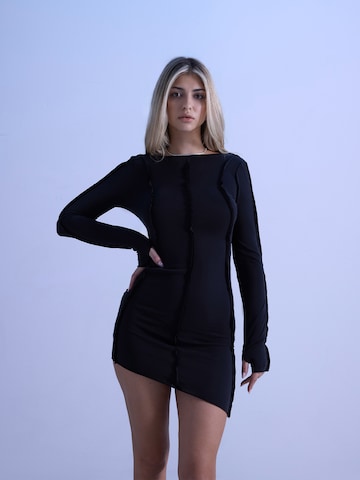 Robe 'Liv' ABOUT YOU x irinassw en noir : devant