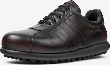 Baskets basses 'Pelotas Ariel' CAMPER en noir : devant