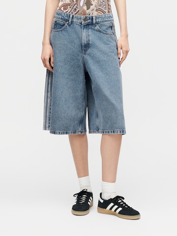 ADIDAS ORIGINALS Baggy Jeans in Blue: front