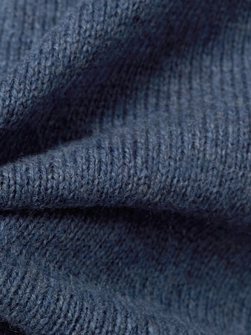 Finshley & Harding Sweater in Blue
