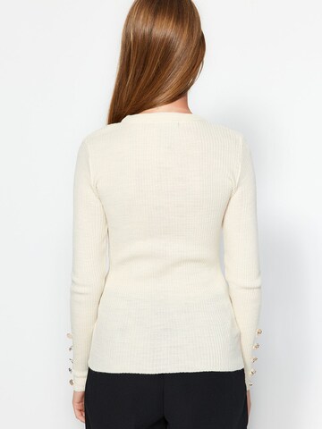 Trendyol Sweater in Grey