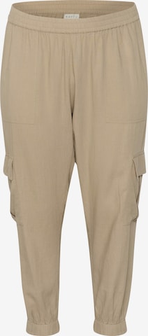 Loosefit Pantaloni cargo 'Mille' di KAFFE CURVE in beige: frontale