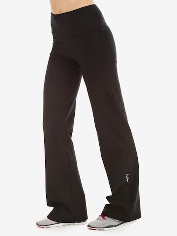 Winshape Расклешенный Спортивные штаны 'WH3' в Черный: спереди