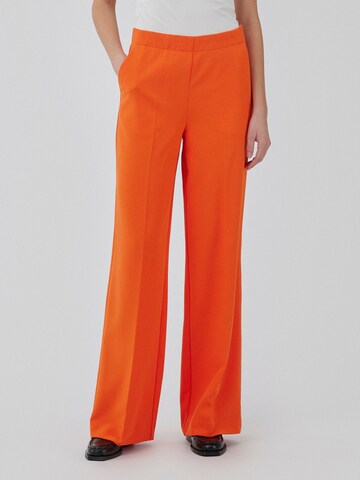 modström Wide leg Pleated Pants 'Nelli' in Orange: front