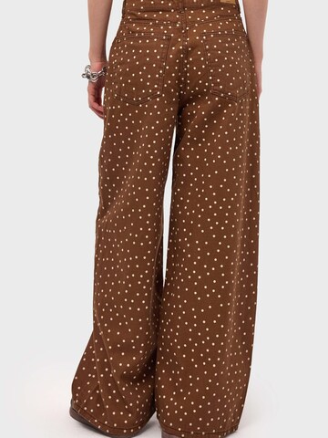 IT'S BASIC Baggy Jeans 'POLKA BAGGY LOW RISE JEANS' in Bruin