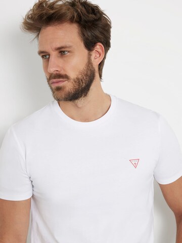 T-Shirt GUESS en blanc