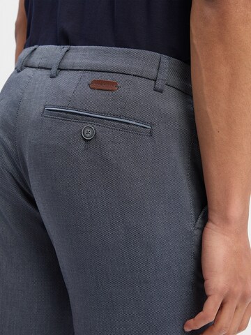 bugatti Regular Chino Pants in Blue