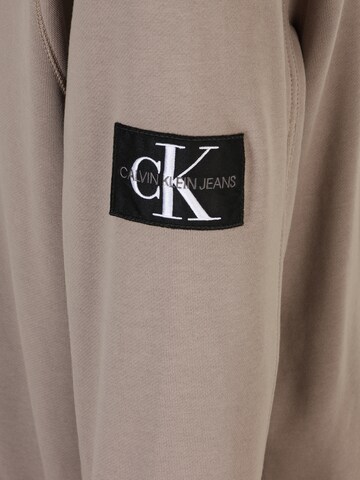 Calvin Klein Jeans Plus Sweatshirt in Beige