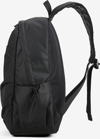 Aoking Backpack in Black: front