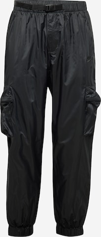 Nike Sportswear Tapered Cargobroek in Zwart: voorkant