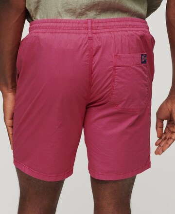 Regular Pantalon Superdry en rose