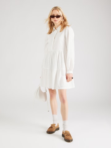 Y.A.S Sukienka koszulowa 'TIA' w kolorze biały
