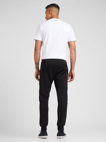 Tapered Pantaloni de la ANTONY MORATO pe negru