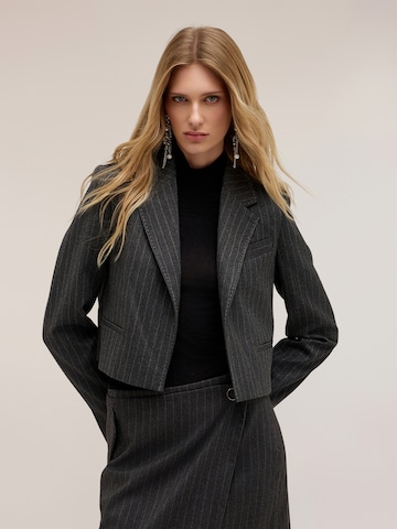 MOTIVI Between-season jacket in Grey