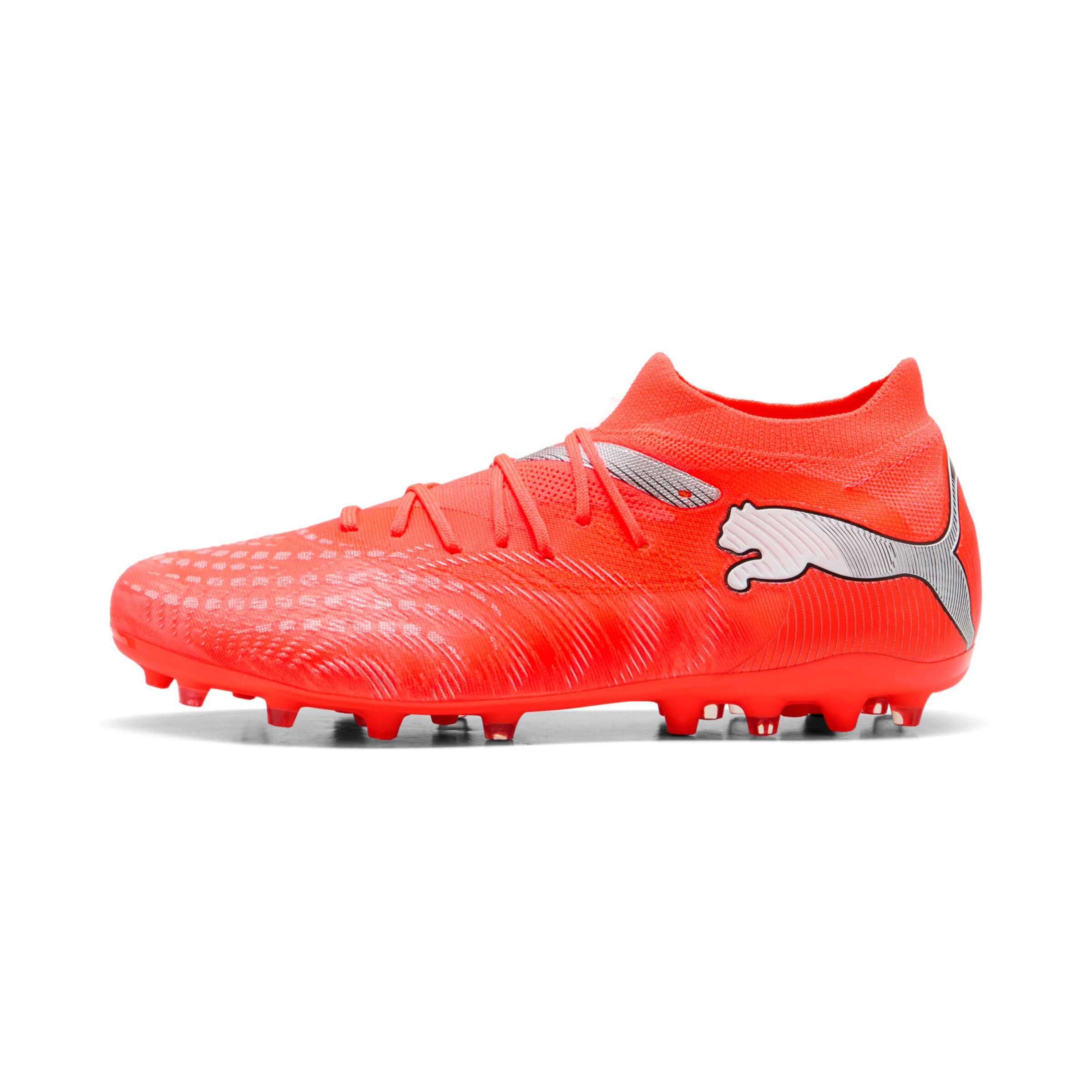 PUMA Fußballschuh in Rot: Vorderseite