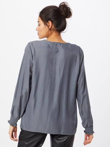 Cream Blouse 'Feng' in Grey