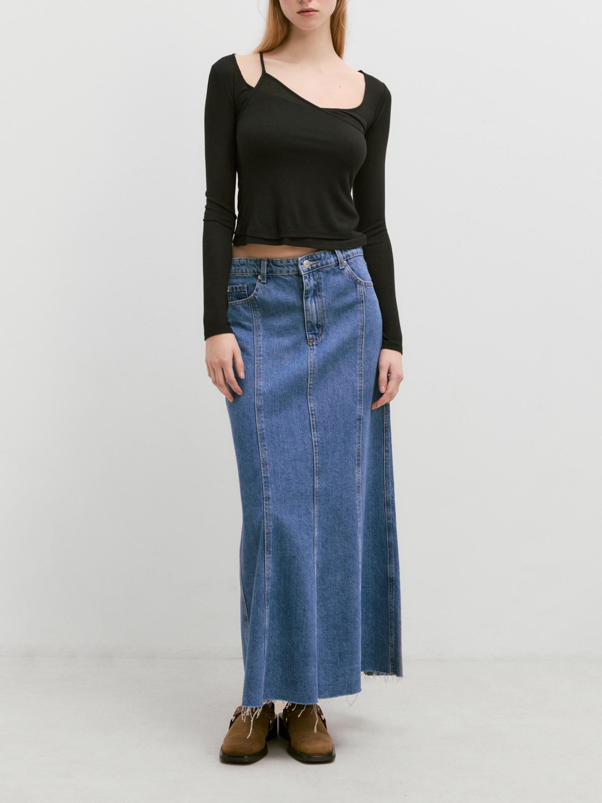 EDITED Produits T-shirt 'Yasmine' noir