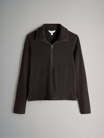 The SetMajica - smeđa boja