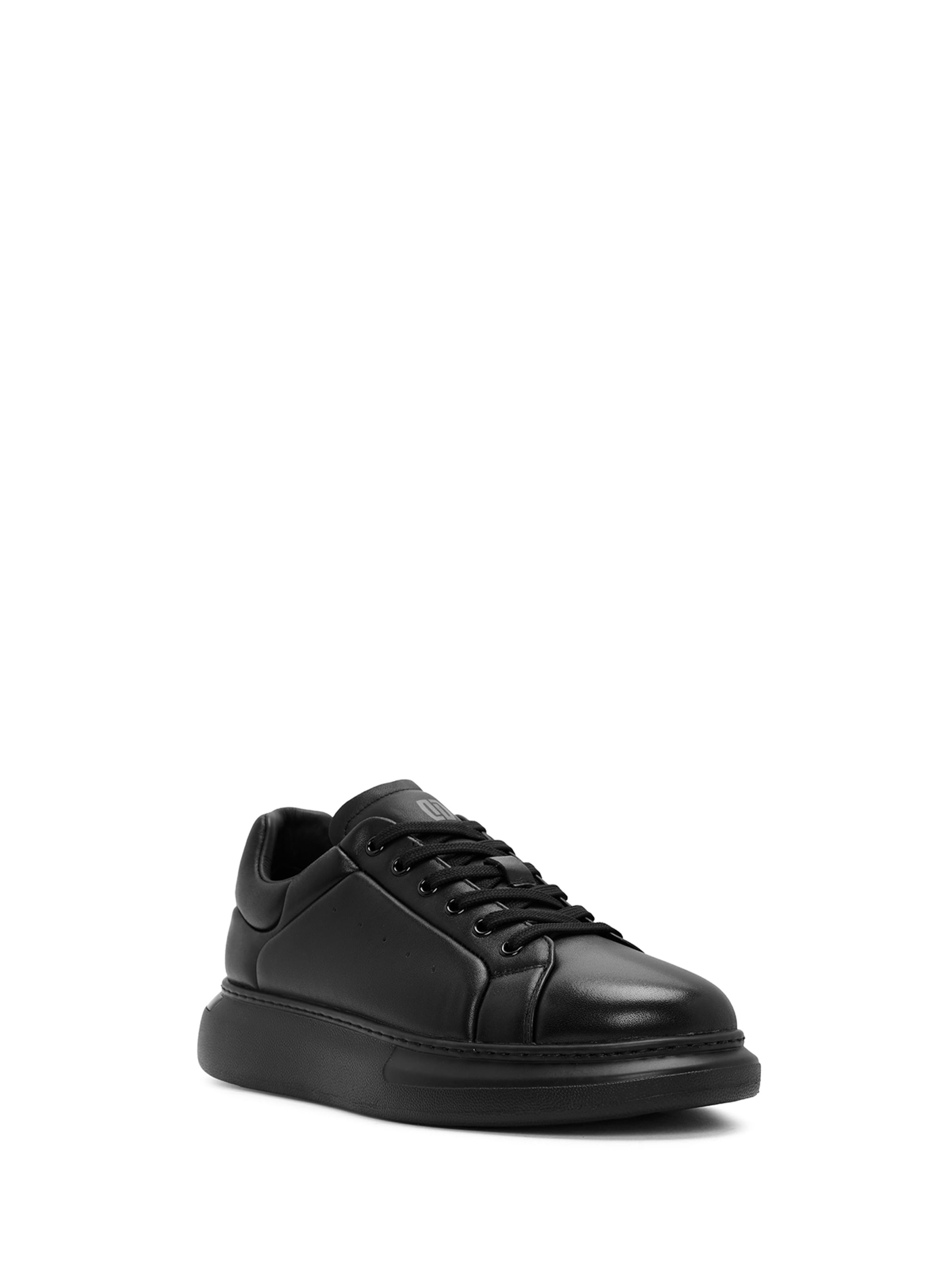 Derimod - Zapatillas deportivas bajas en negro: frente