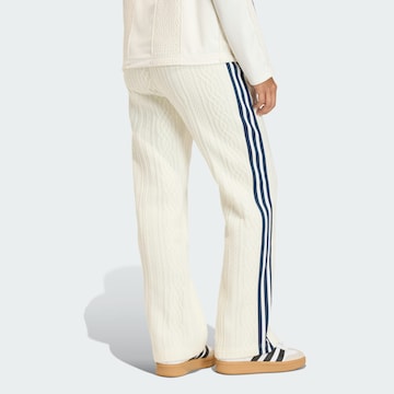regular Pantaloni 'CLASSIC' di ADIDAS ORIGINALS in bianco