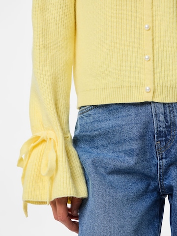 PIECES Strickjacke 'PCRIKKE' in Gelb