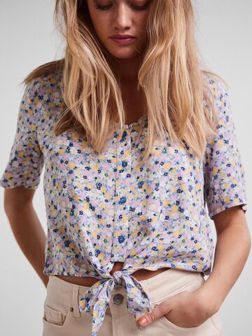 PIECES - Blusa 'Nya' en blanco