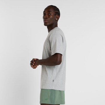 new balance Shirt 'Heritage' in Grijs