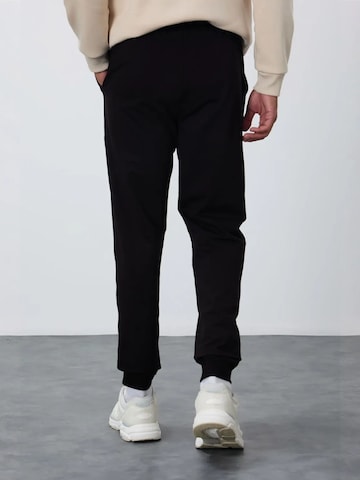 Tommy Life Regular Jogginghose in Schwarz