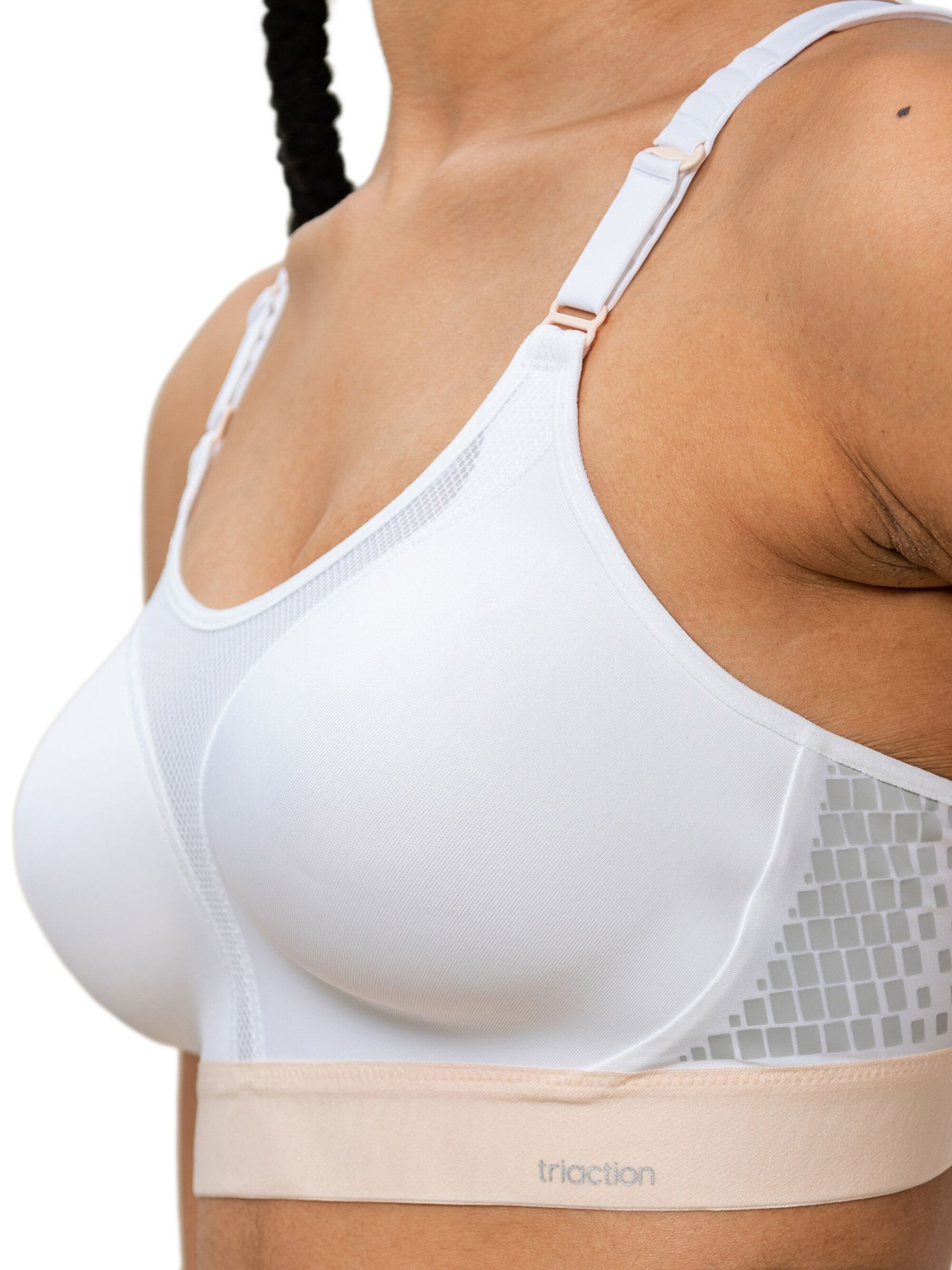 TRIUMPH Medium Support Bra ' Triaction Extreme Lite ' in White