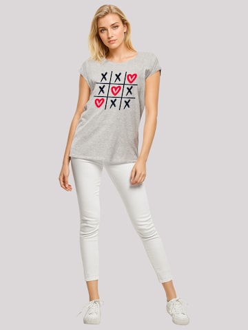 F4NT4STIC Shirt 'Valentinstag Herz Tic Tac Toe' in Grey