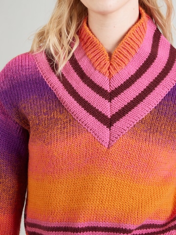 Pullover 'COLLEGE DEGRADE' di GCDS in rosa